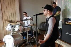 The-Moon-Men-2019-resized-scaled