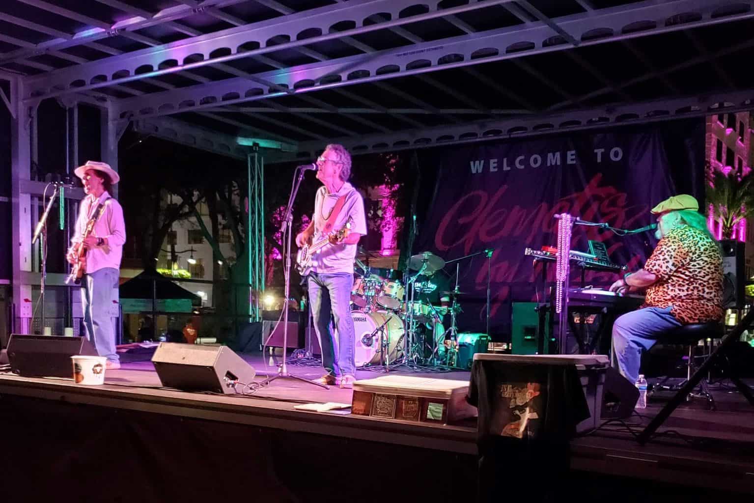 Big Al and the Heavyweights at Clematis-by-Night