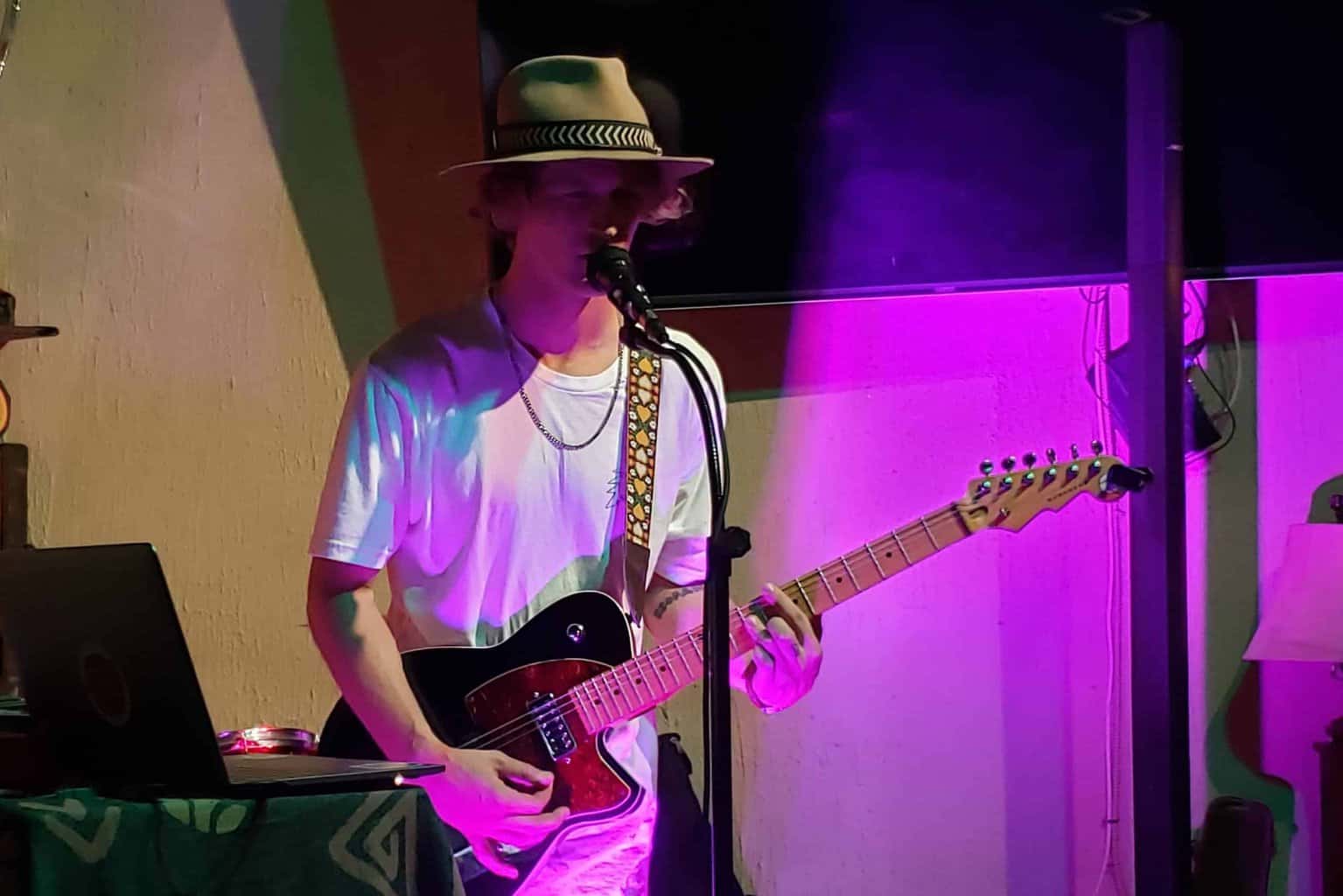 Stony Vibez at E.R. Bradley's